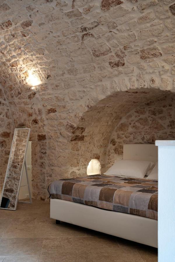 White Room Ostuni Bagian luar foto